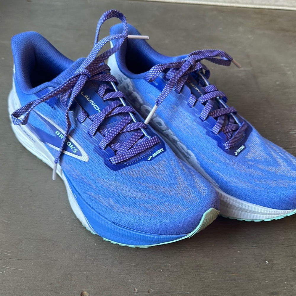 Brooks Launch 11